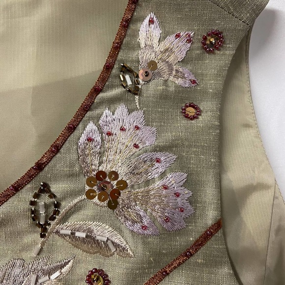 Kasper Top Petite Size 6P Side Zip Embroidery Beaded Sleeveless - Picture 5 of 10